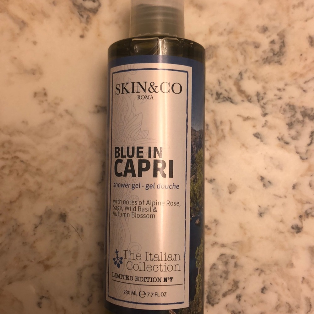 Blue in Capri shower gel